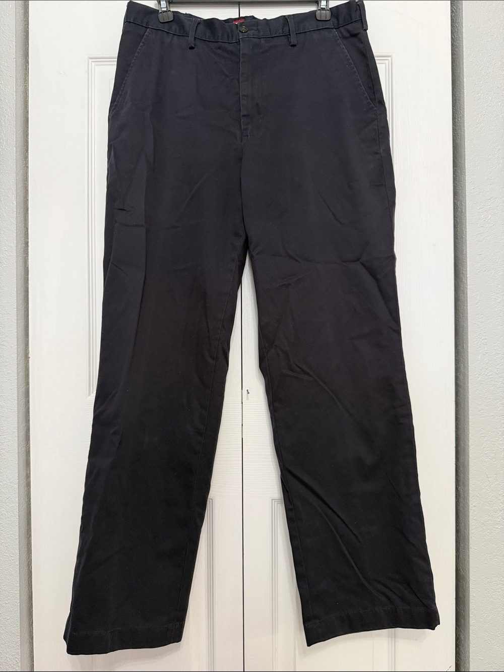 CHAPS Men's Black Straight-Leg Pants